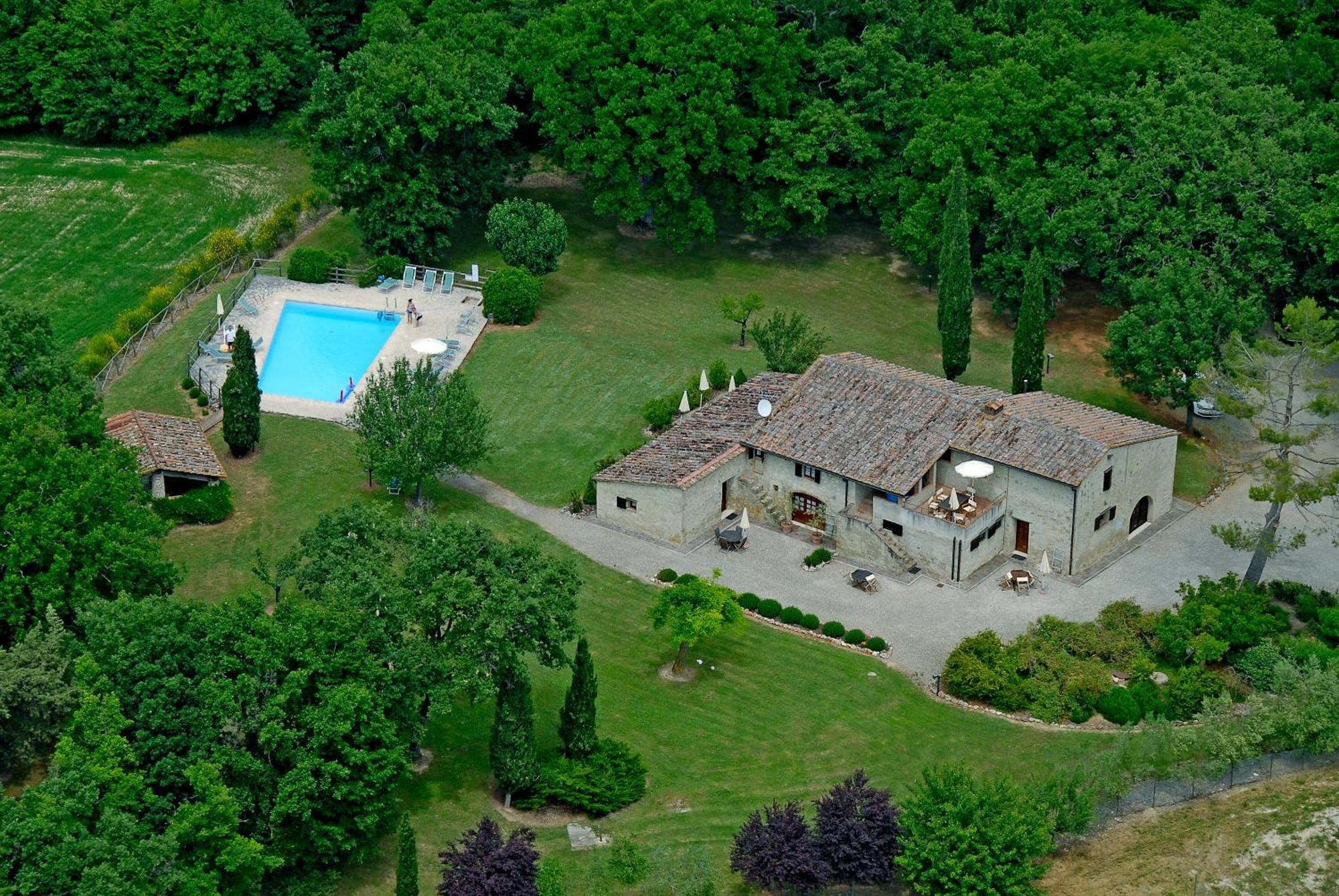 Fattoria Agriturismo Nerbona Villa Casole d'Elsa Exterior photo